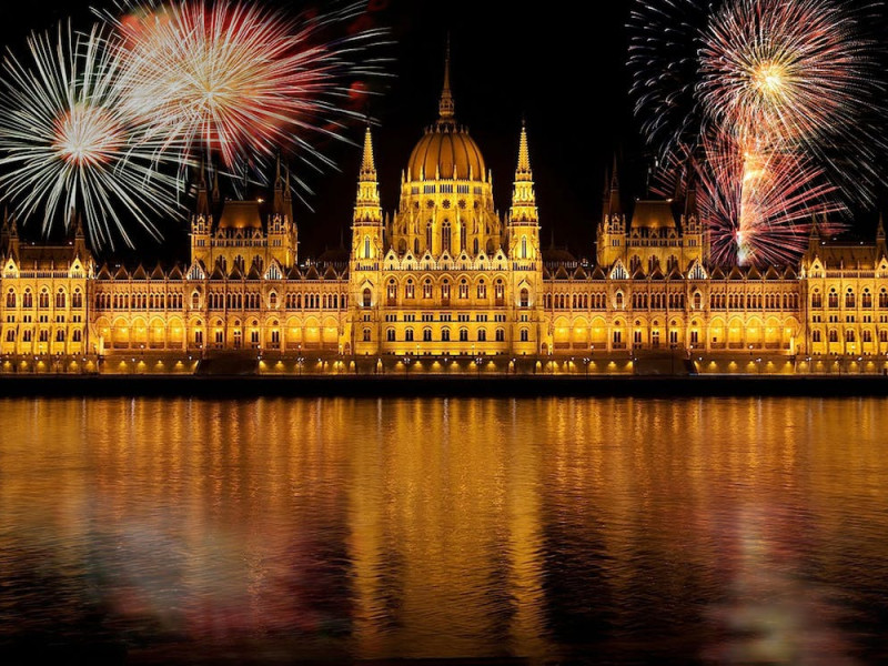 BUDAPESTA Revelion pe malul Dunarii - Budapesta